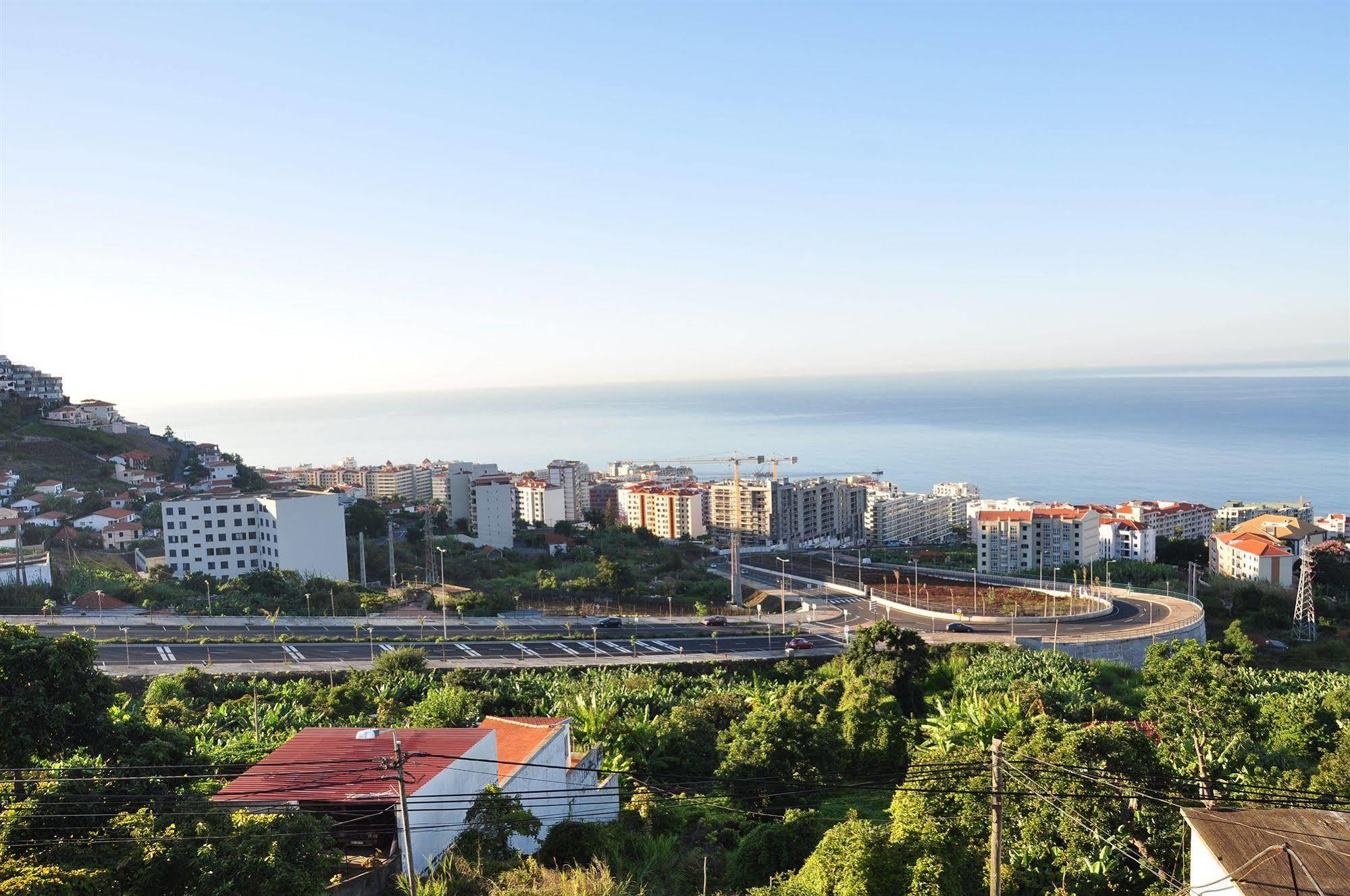 Vila Marta Aparthotel Funchal  Bagian luar foto